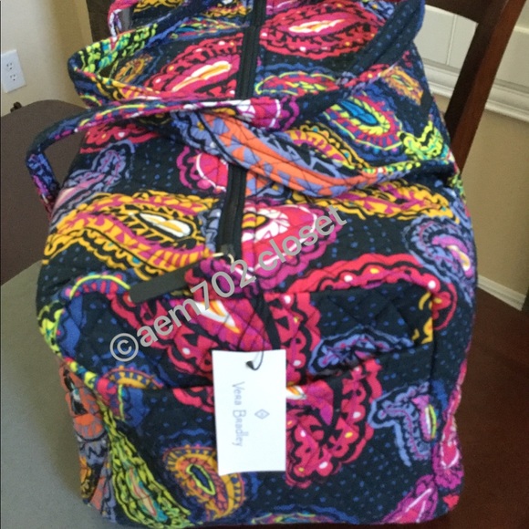 NWT VERA BRADLEY LARGE DUFFEL - Picture 2 of 4